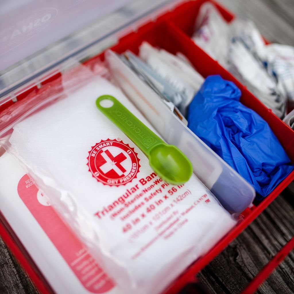 3 lightweight tick remover spoons with handy guide and carabiner for safe, easy removal.