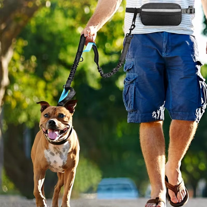 This multifunctional sports waist bag has an extended, thickened leash for hands-free dog walking and running.